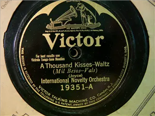 small_victor 19351 a.webp